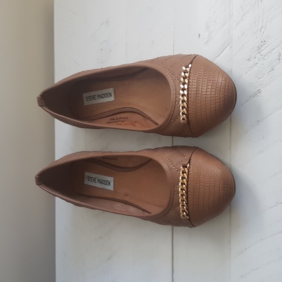 Steve Madden Flats - Picture 2 of 11
